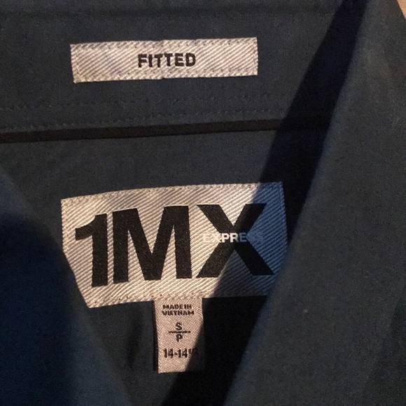Express Fitted 1MX Dress Shirt - Picture 2 of 2